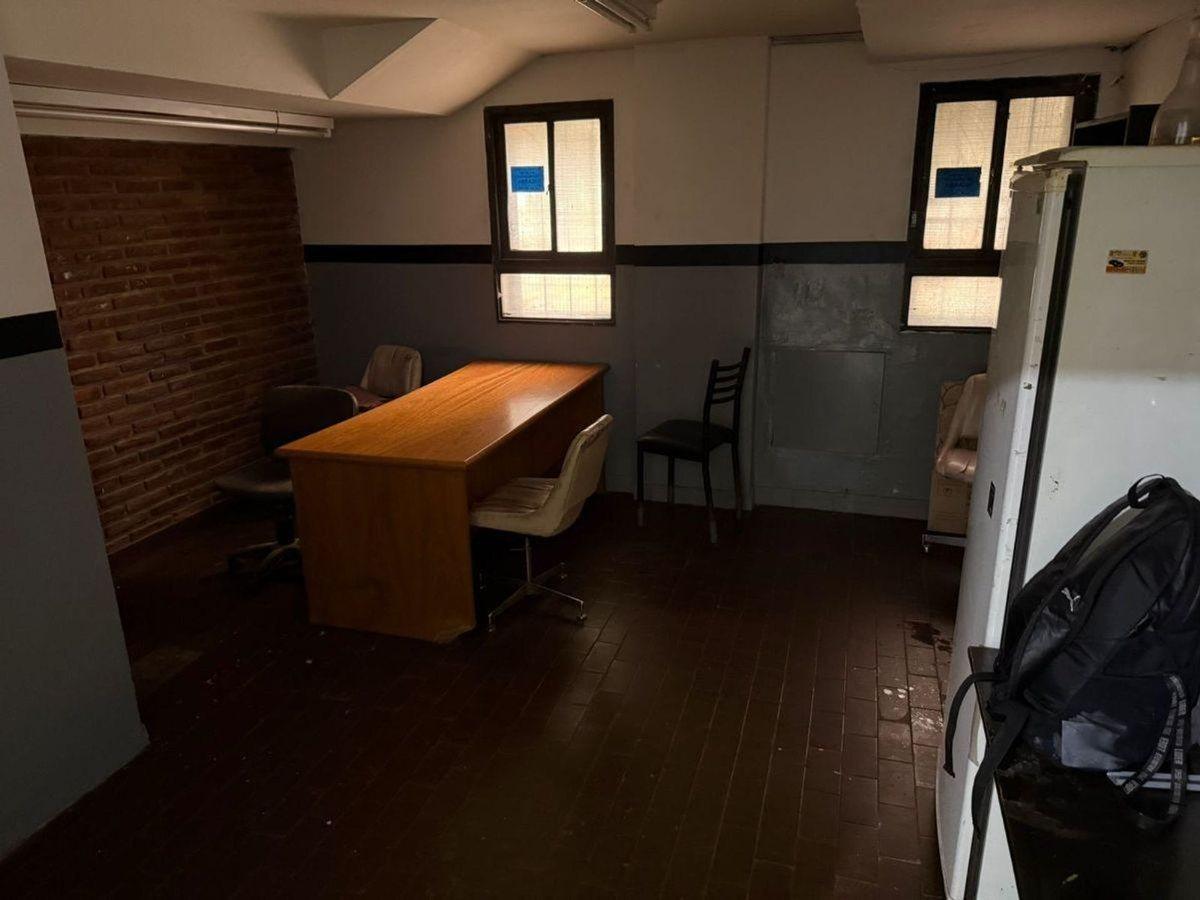 Foto de VENTA GALPON INDUSTRIAL - CIUDADELA, imagen 3