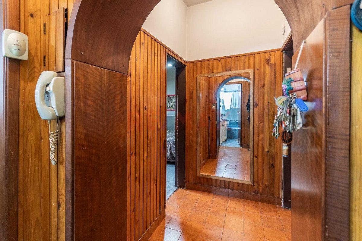 Foto de Venta Casa RamosMejía IDEAL INVERSION OPORTUNIDAD, imagen 5