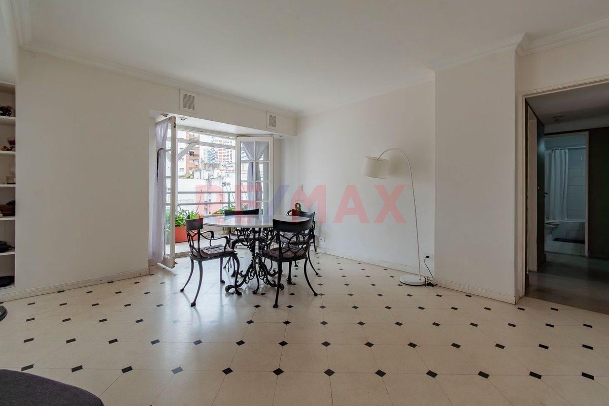 Foto de VENTA- depto con balcón corrido y patio propio, imagen 2