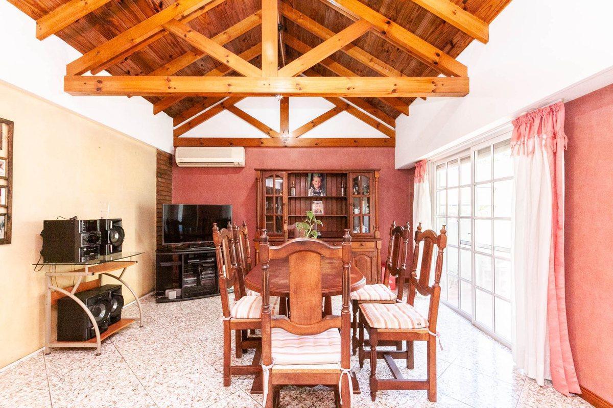 Foto de VENTA CASA Y DEPOSITO - LANUS OESTE, imagen 2