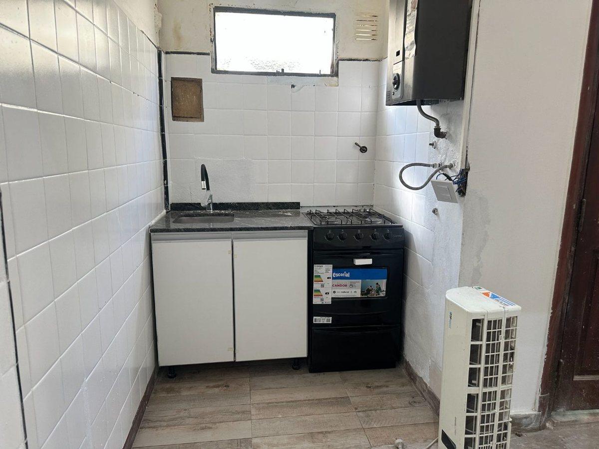 Foto de Venta PH Monoambiente con patio refaccionado, imagen 4