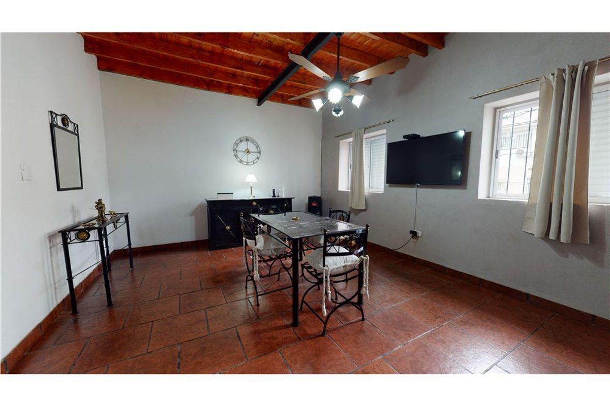 Foto de Venta PH al frente 3 hab patio y terraza Boedo, imagen 2