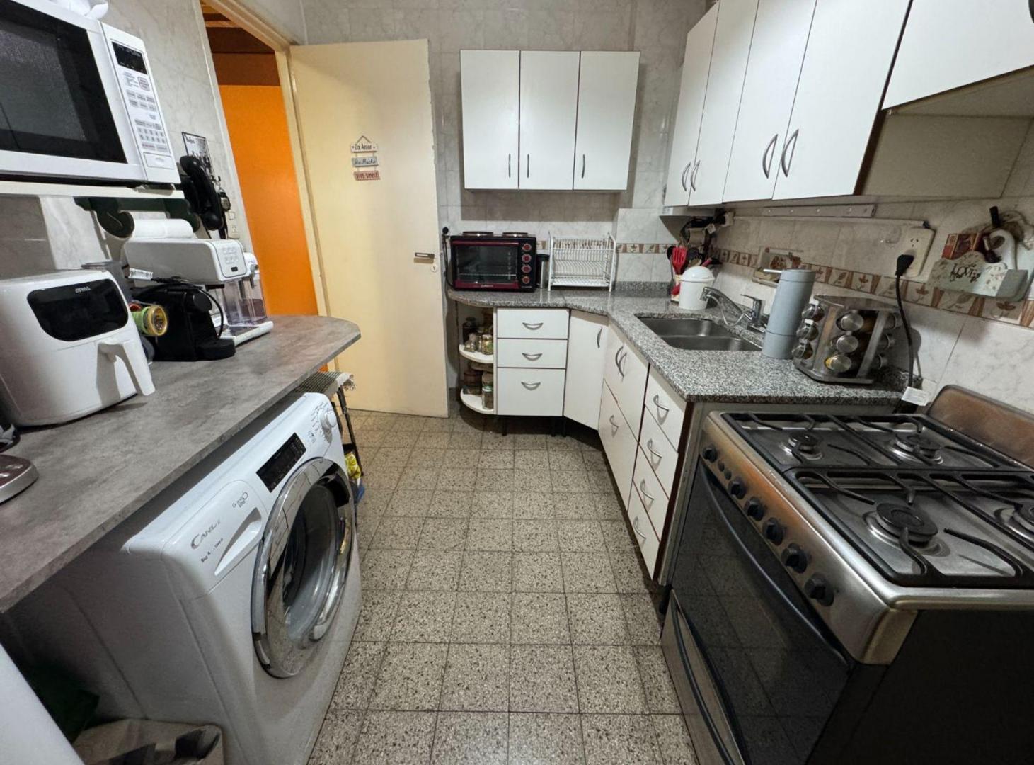 Foto de VENTA DPTO 3 AMB C/BALCÓN+DEP Y COCHERA–CABALLITO, imagen 2