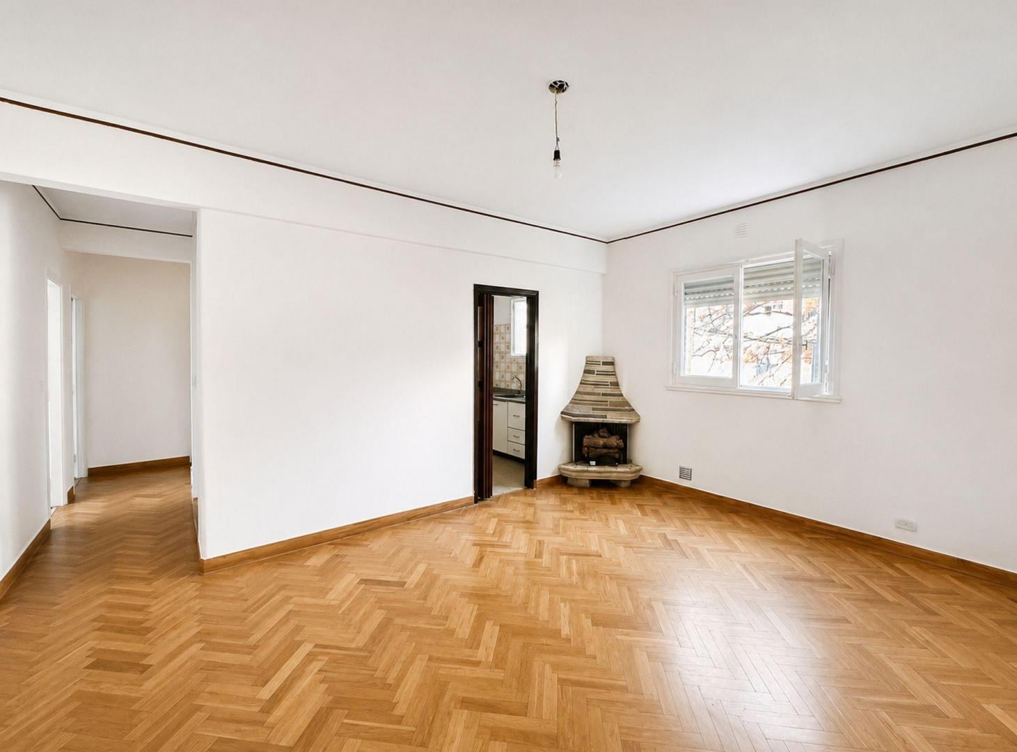 Foto de VENTA HERMOSO DPTO 4 AMB- PARQUE AVELLANEDA, imagen 2