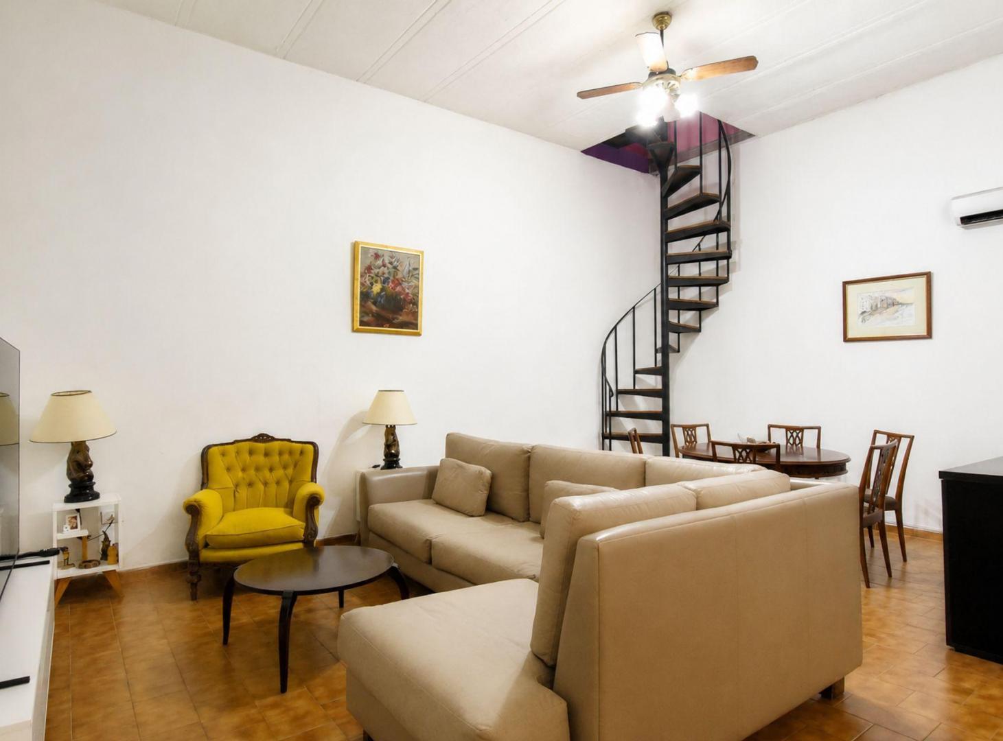 Foto de VENTA PH 4 AMB SIN EXPENSAS TERRAZA P. CHACABUCO, imagen 2