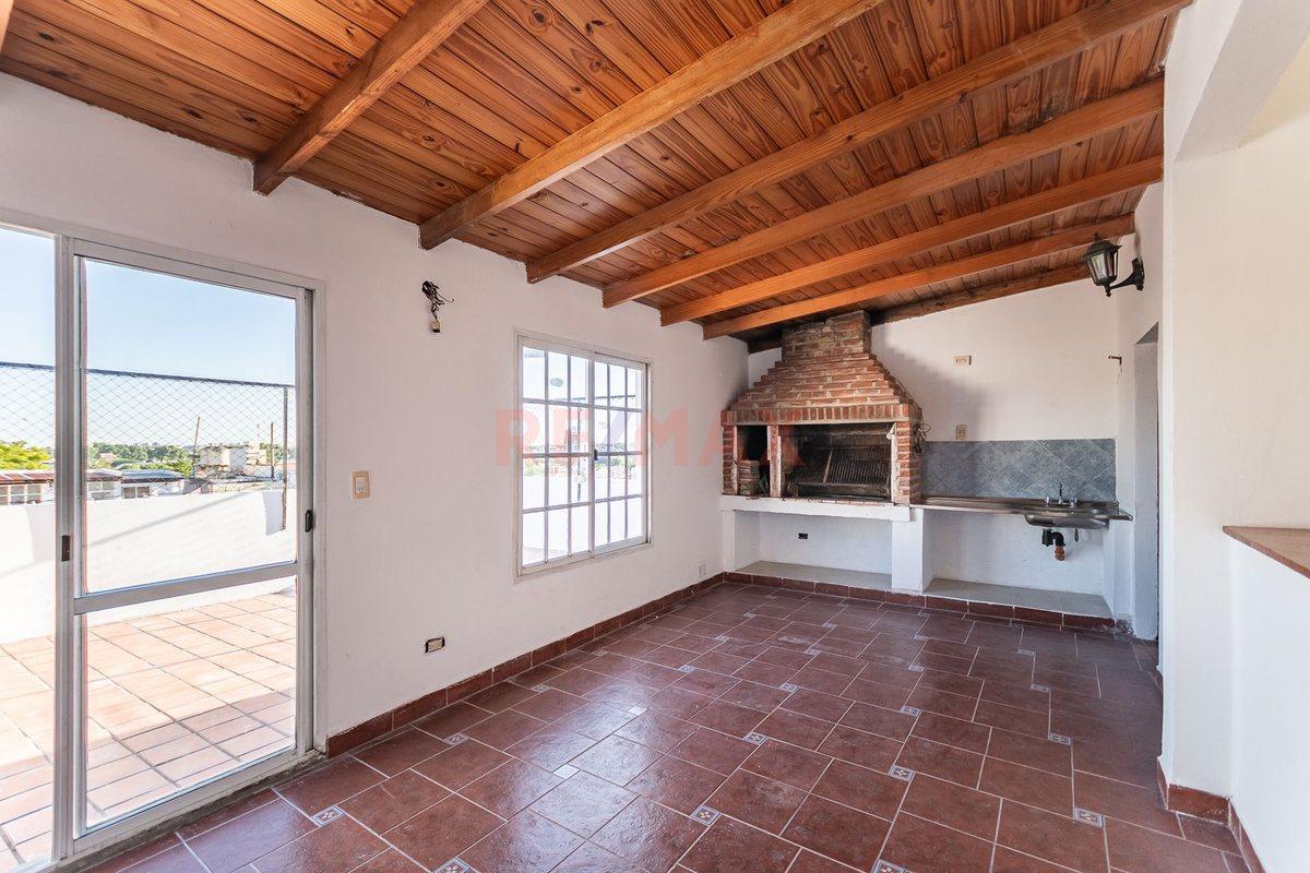 Foto de VENTA PH FLORES 6 AMBIENTES TERRAZA QUINCHO PARRI, imagen 3