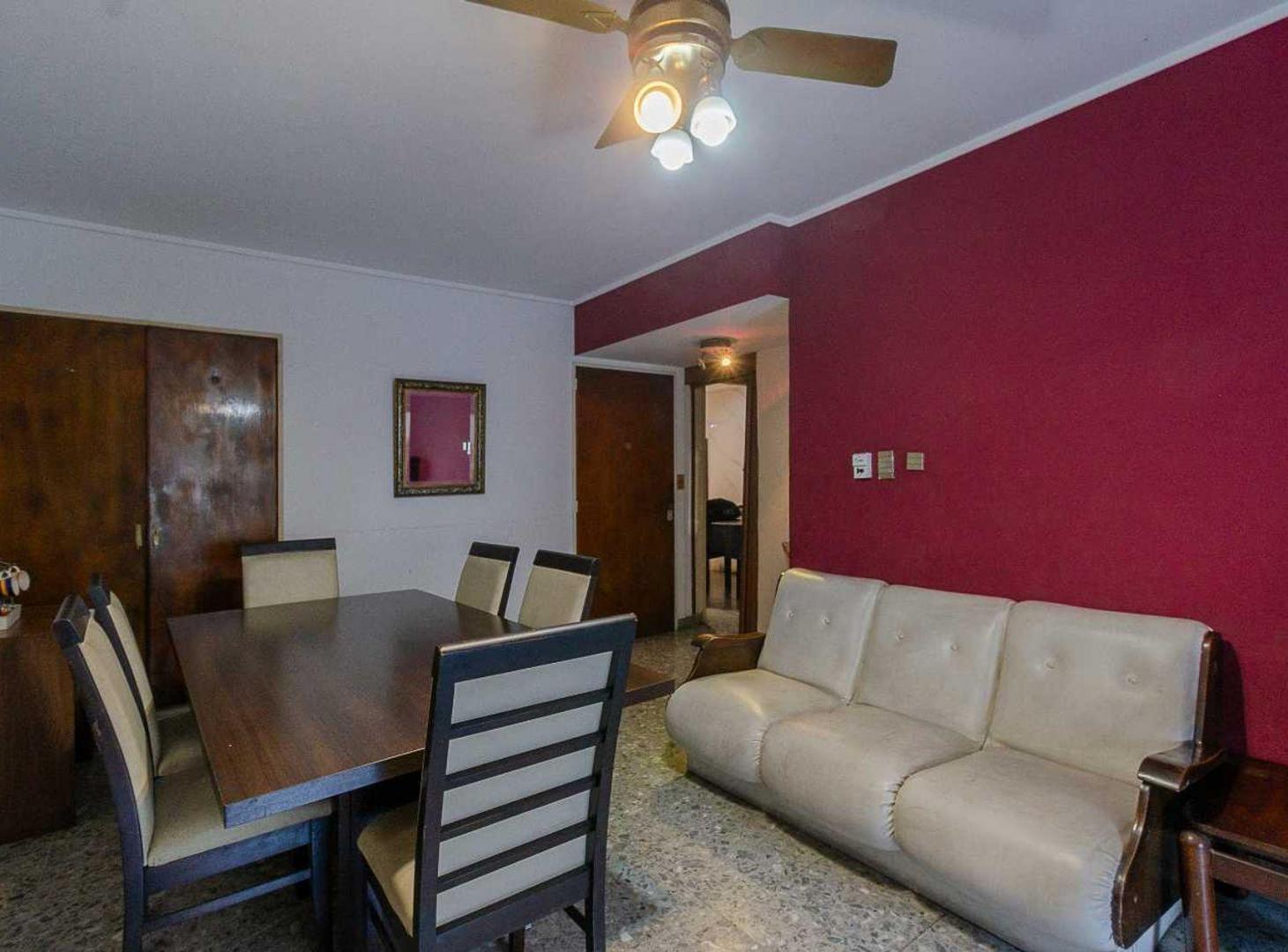 Foto de VENTA DEPTO 4 AMB PARQUE CHACABUCO CON BALCON, imagen 4