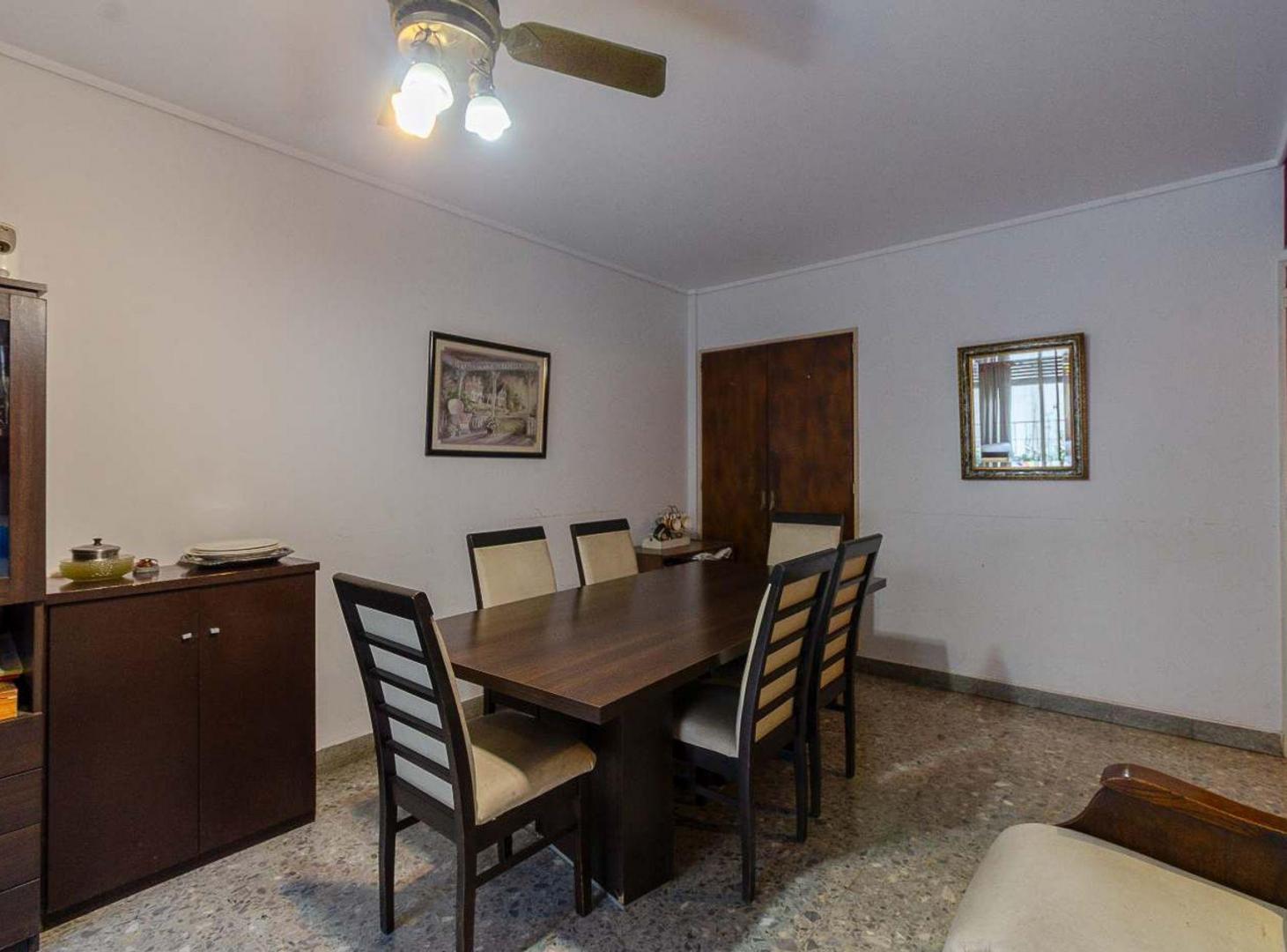 Foto de VENTA DEPTO 4 AMB PARQUE CHACABUCO CON BALCON, imagen 3