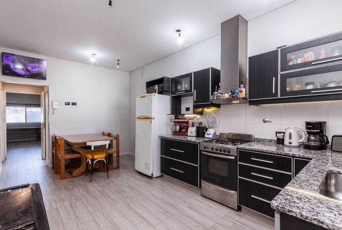 Foto de VENTA CASA 3 AMB REMODELADA A.CREDITO EN TEMPERLEY, imagen 4
