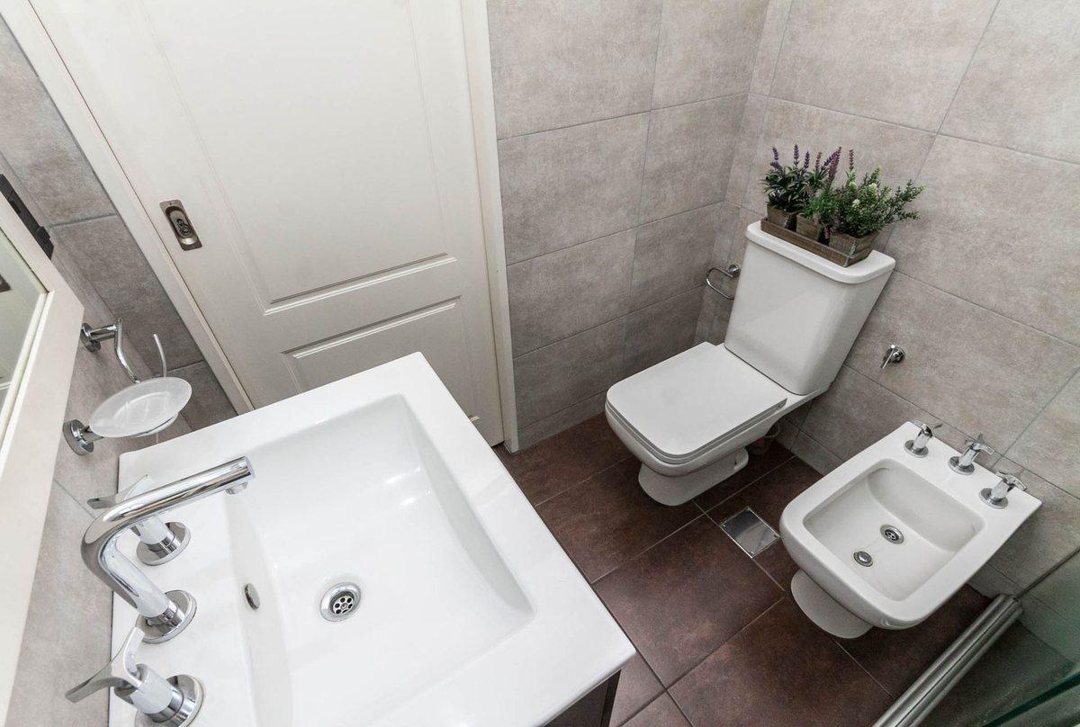 Foto de VENTA CASA 3 AMB REMODELADA A.CREDITO EN TEMPERLEY, imagen 5