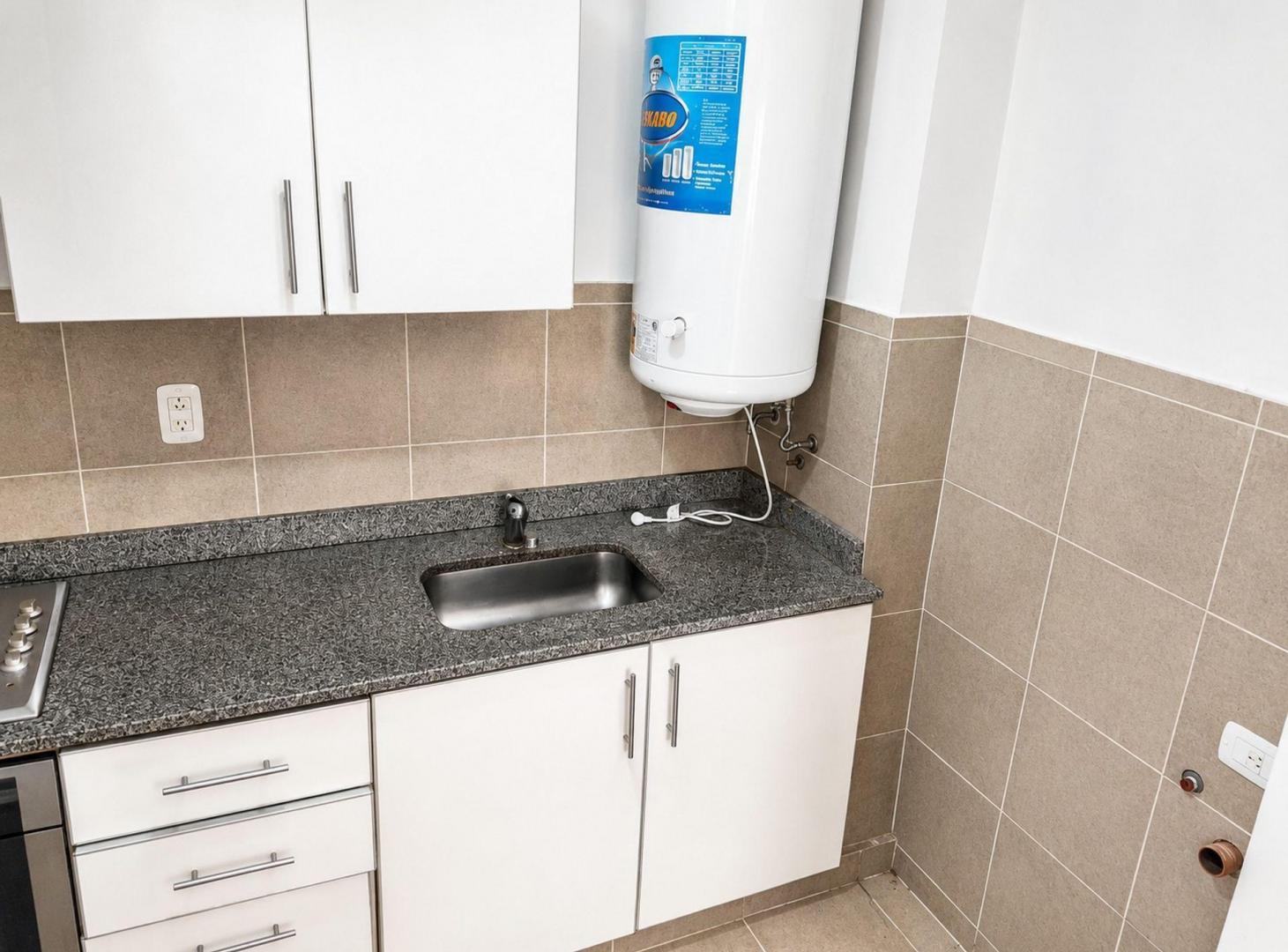 Foto de Alquiler Depto 2 Amb + Cocina Pileta y Sum Moron, imagen 1