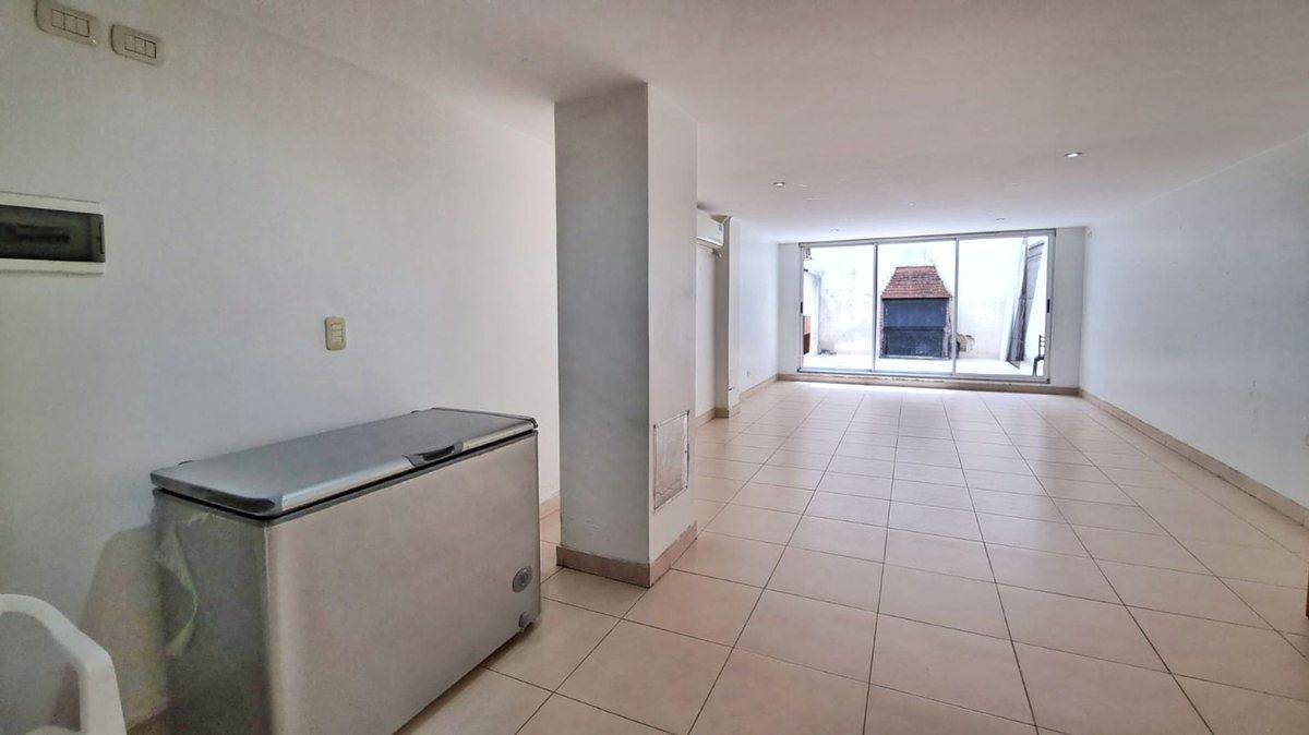 Foto de Monoambiente c balcon al frente en venta en Flores, imagen 1