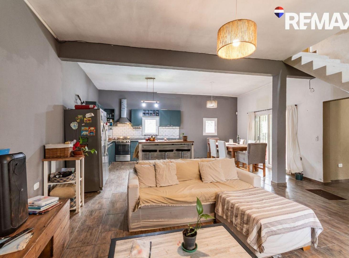 Foto de Venta casa con piscina en Ezeiza sin expensas, imagen 2