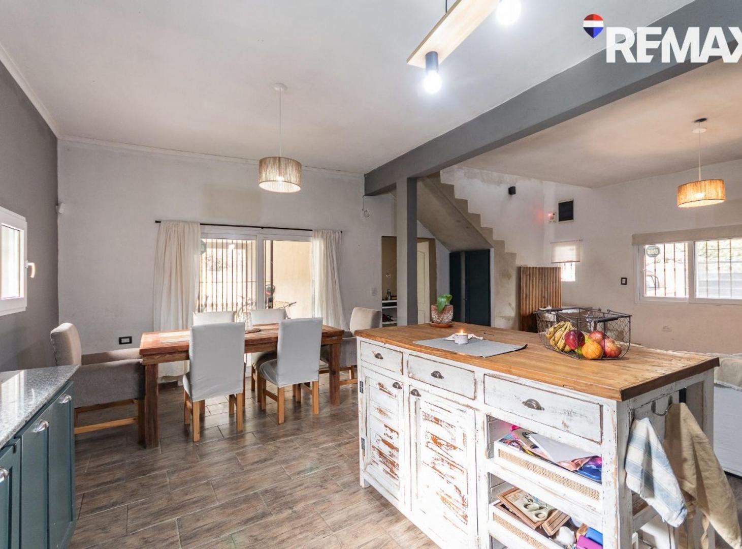 Foto de Venta casa con piscina en Ezeiza sin expensas, imagen 1