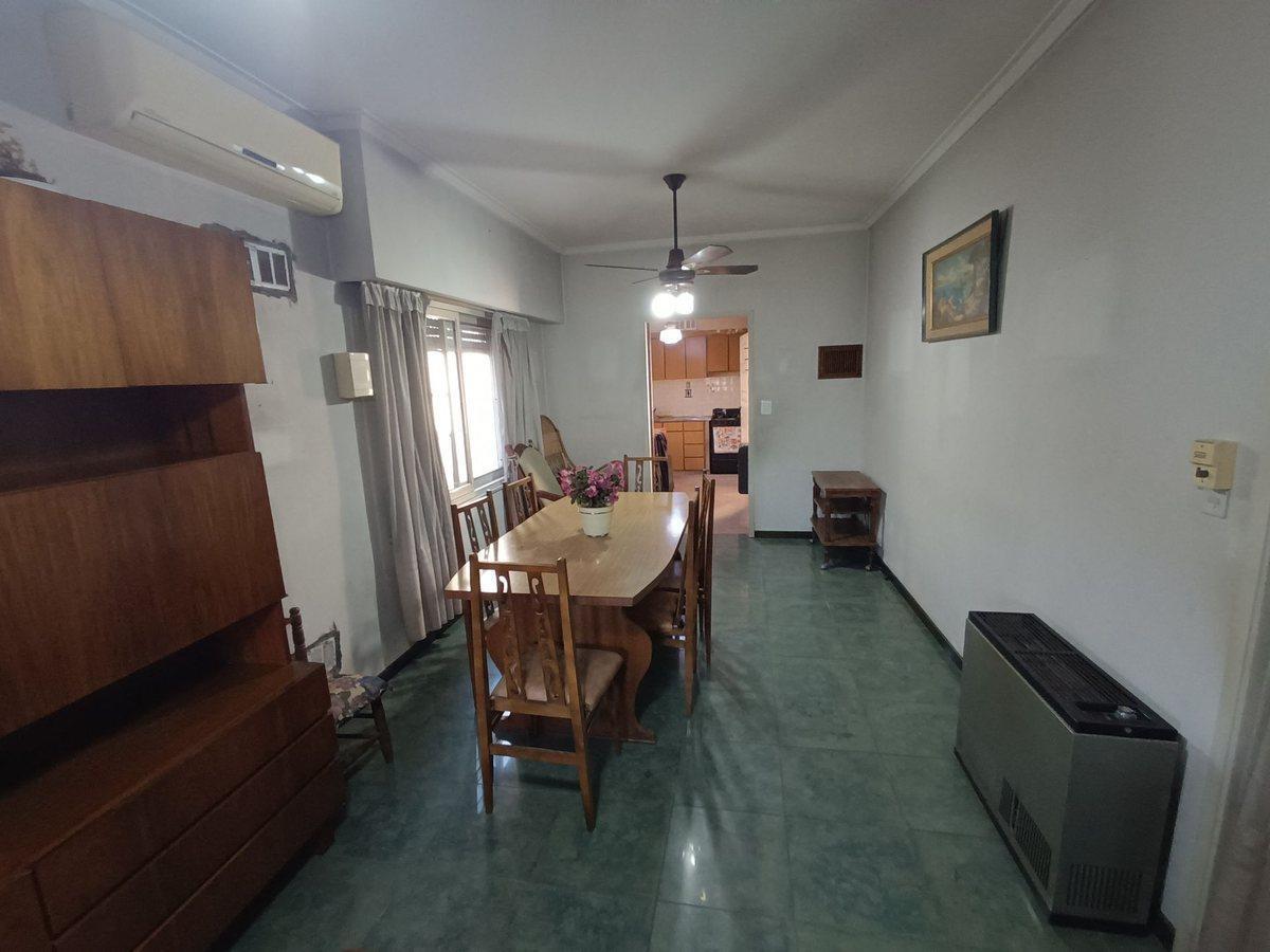 Foto de Venta Casa en Berazategui Apto Credito 7 ambientes, imagen 4