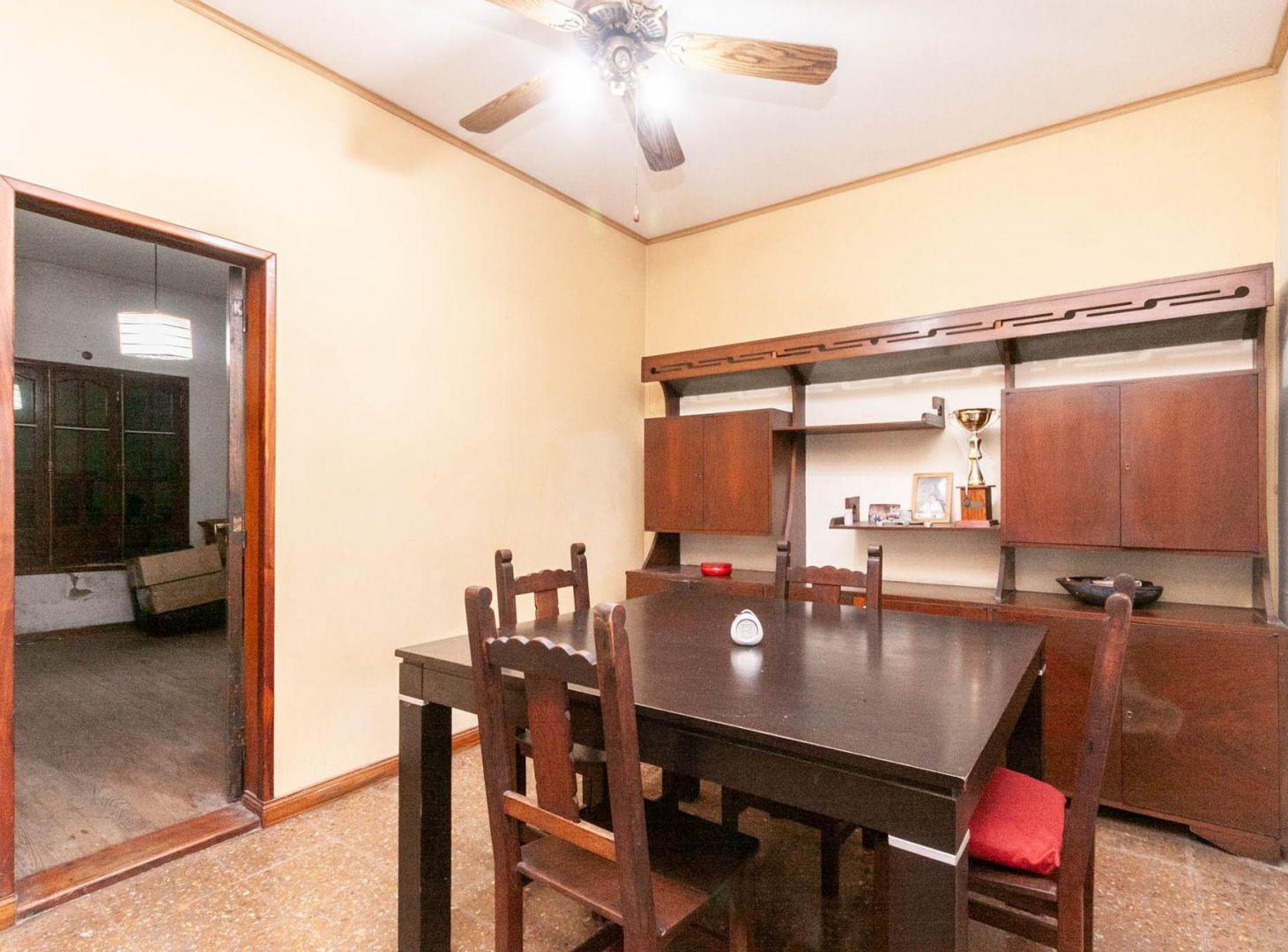 Foto de VENTA VIVIENDA MULTIFAMILIAR GARAGE PATIO LANUS, imagen 4