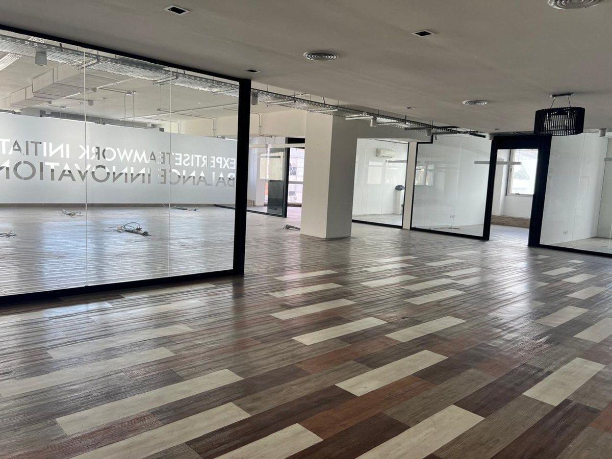 Foto de Oficina corporativa piso alto en pleno centro, imagen 2