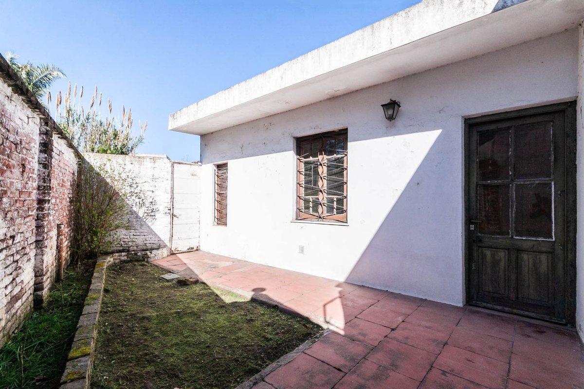 Foto de NUEVO VALOR - Casa jardín y patio a reciclar, imagen 4