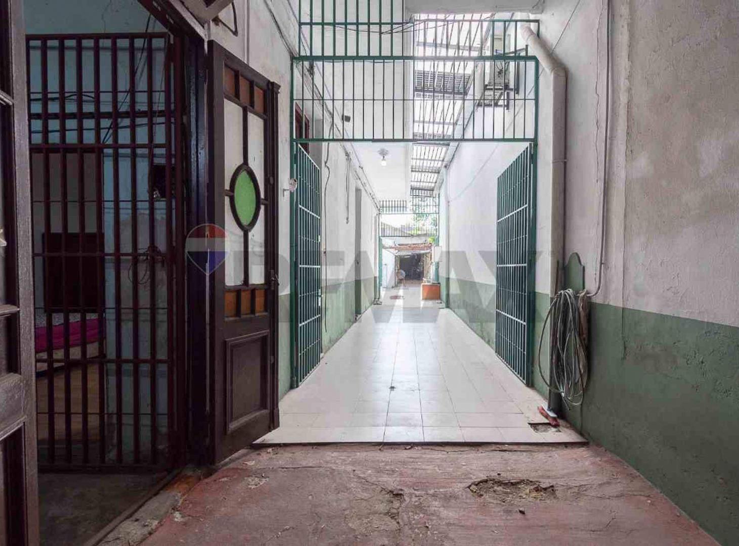 Foto de EXCELENTE CASA CON DEPOSITO - PARQUE CHACABUCO, imagen 4