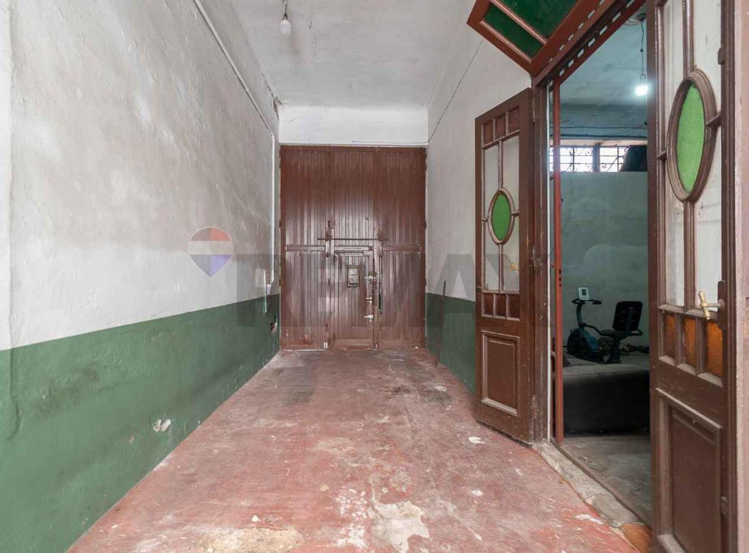 Foto de EXCELENTE CASA CON DEPOSITO - PARQUE CHACABUCO, imagen 1