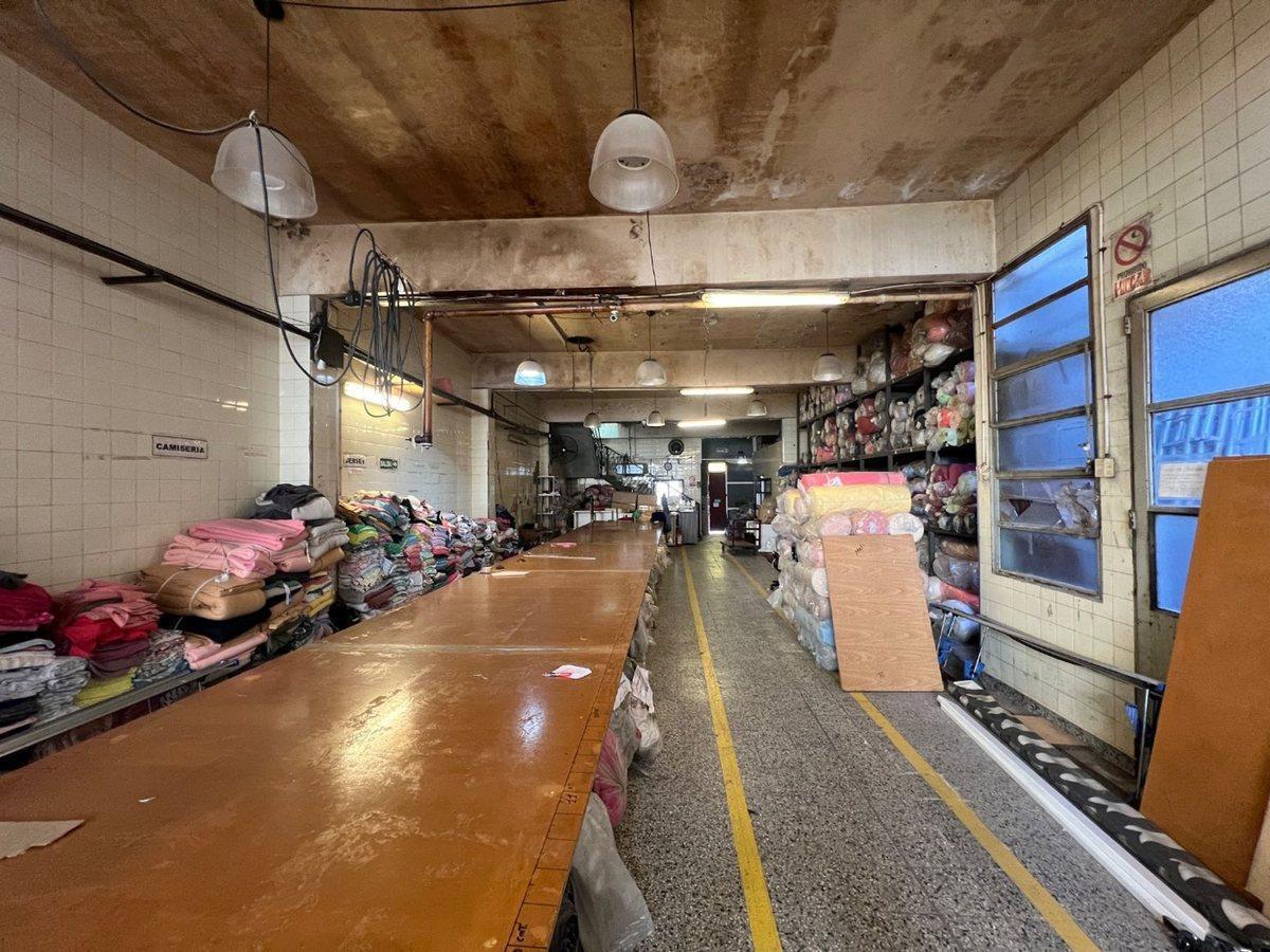 Foto de VENTA GALPON DEPOSITO EN PARQUE AVELLANEDA, imagen 4