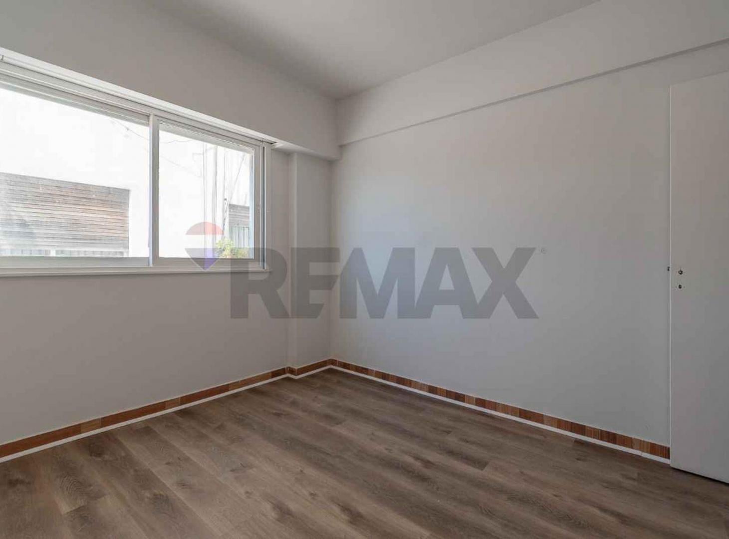 Foto de VENTA 2 AMBIENTES CON COCHERA FLORES, imagen 5