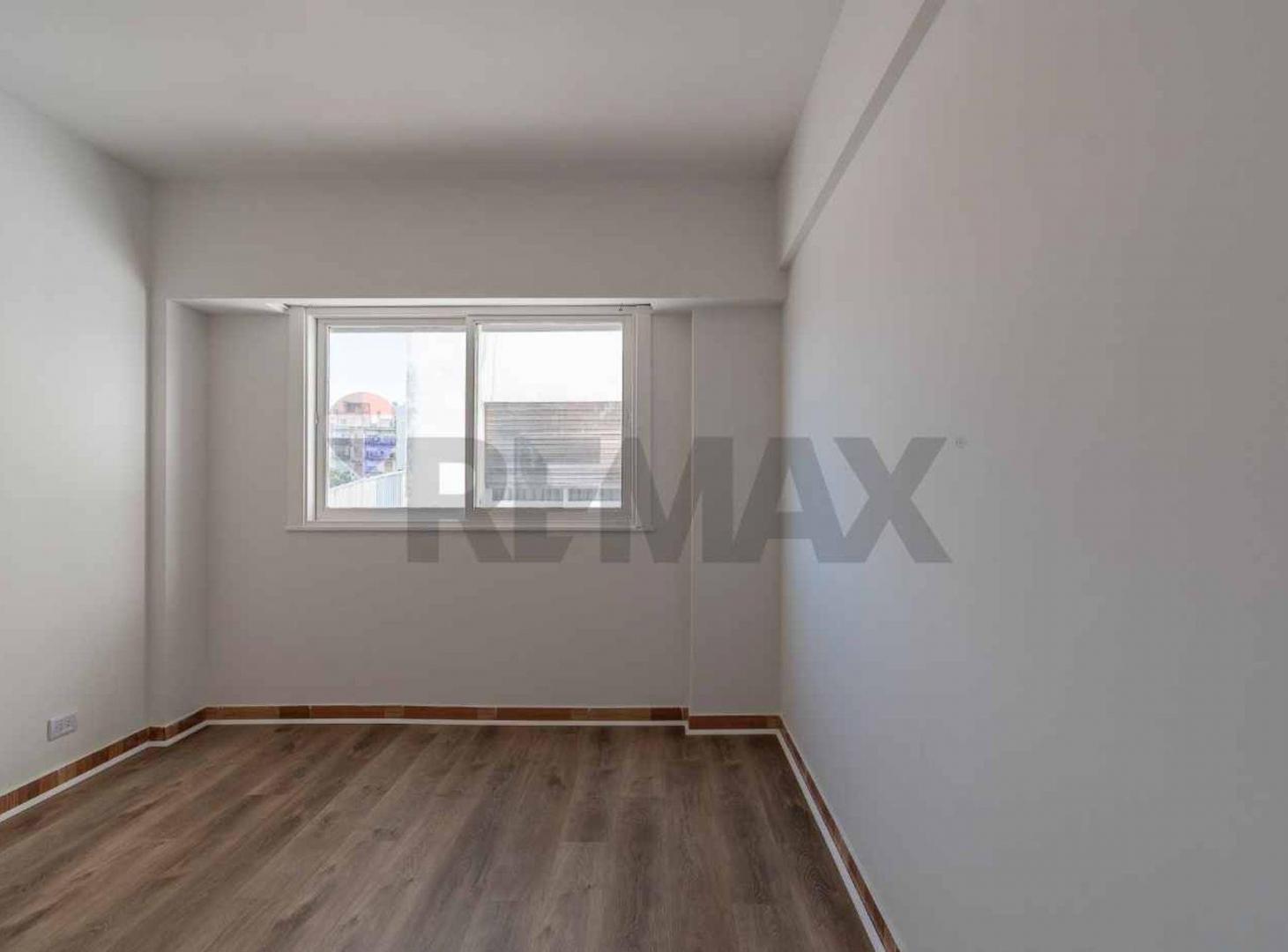 Foto de VENTA 2 AMBIENTES CON COCHERA FLORES, imagen 4