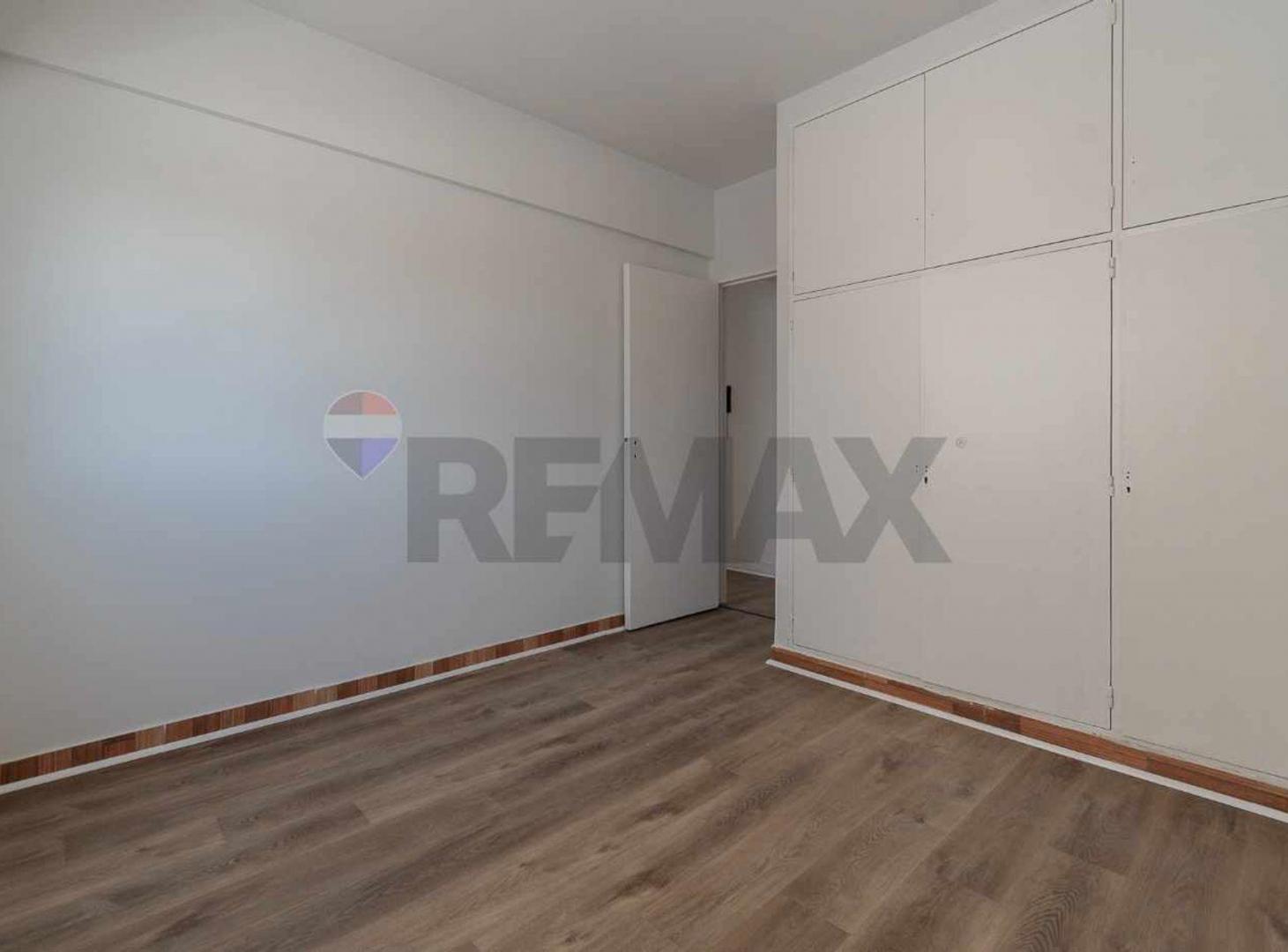 Foto de VENTA 2 AMBIENTES CON COCHERA FLORES, imagen 3