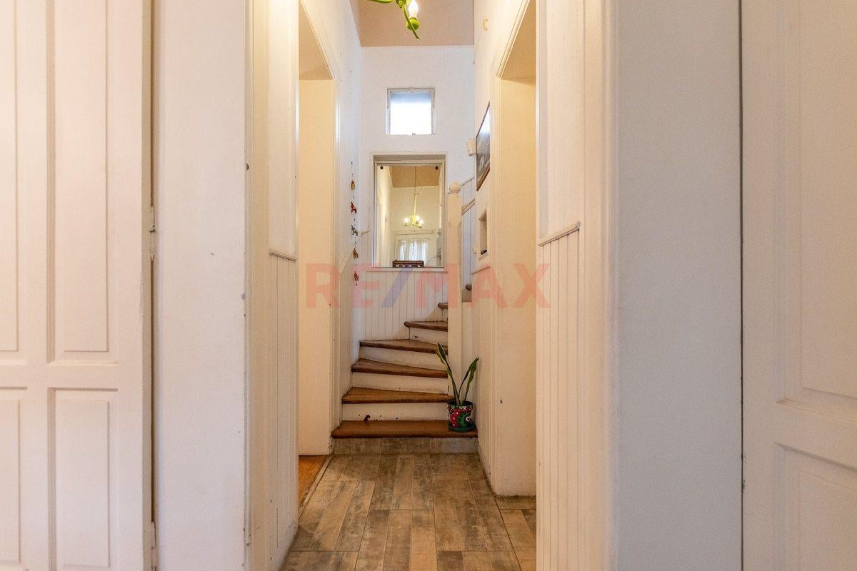 Foto de VENTA - Casa 4 ambientes c/ patio - Liniers, imagen 2