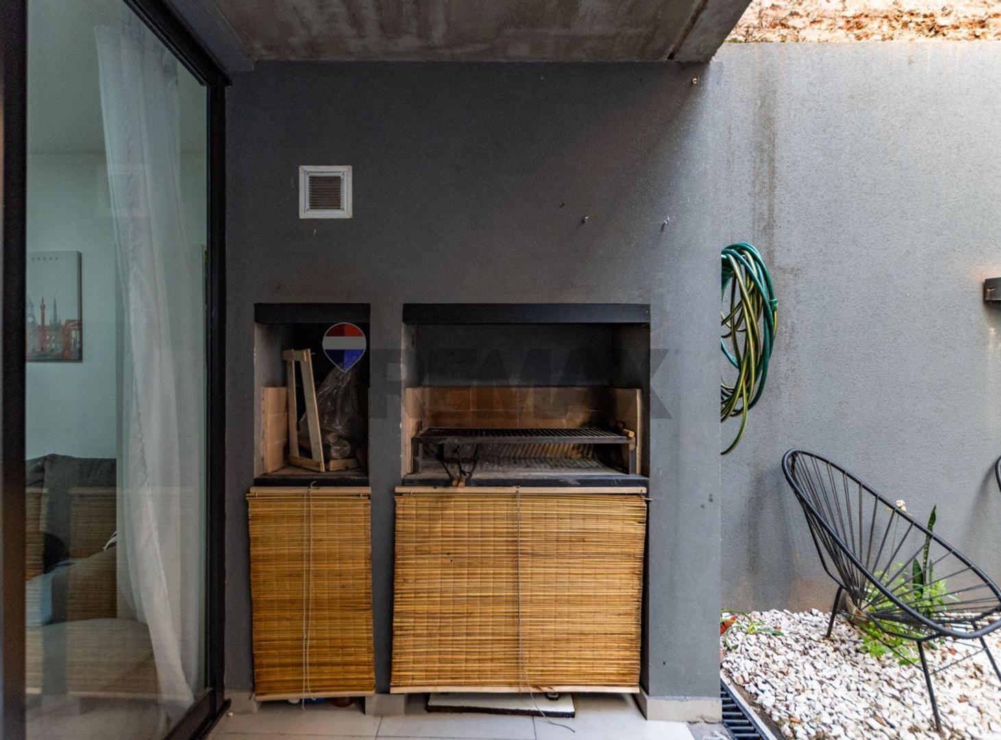 Foto de VENTA DEPTO. 2 AMBIENTES CON JARDÍN Y PARRILLA !!, imagen 2