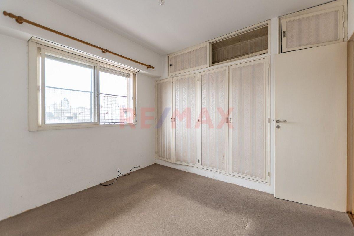 Foto de VENTA DEPTO 4 AMBIENTES CON BALCÓN y COCHERA BOEDO, imagen 3