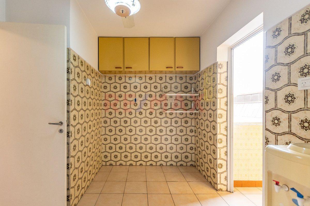 Foto de VENTA DEPTO 4 AMBIENTES CON BALCÓN y COCHERA BOEDO, imagen 4