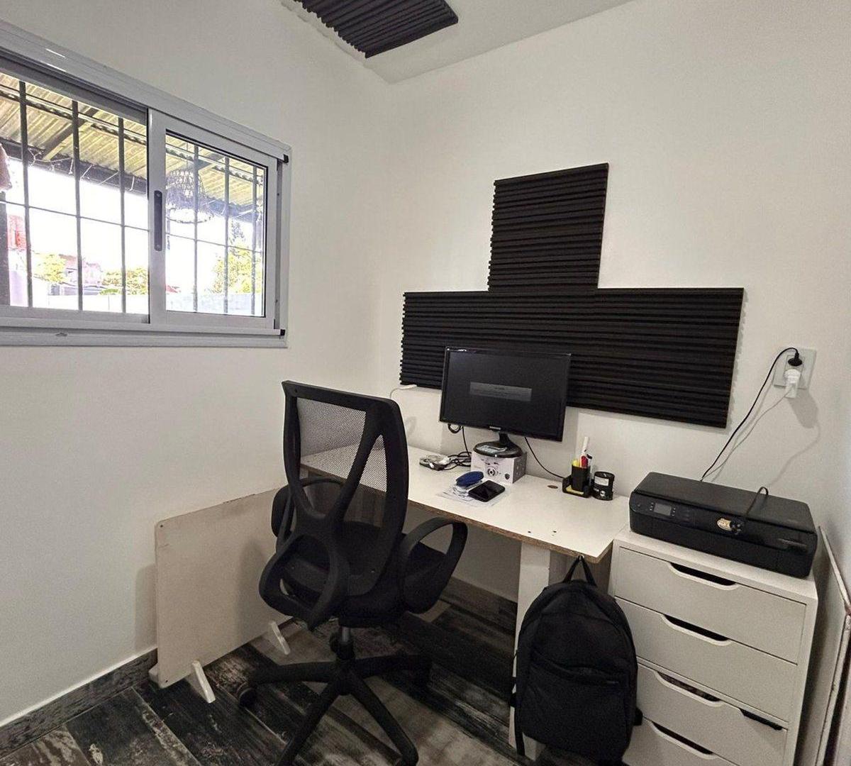 Foto de Venta casa 4 amb Lanús Jardín pileta apta credito, imagen 4
