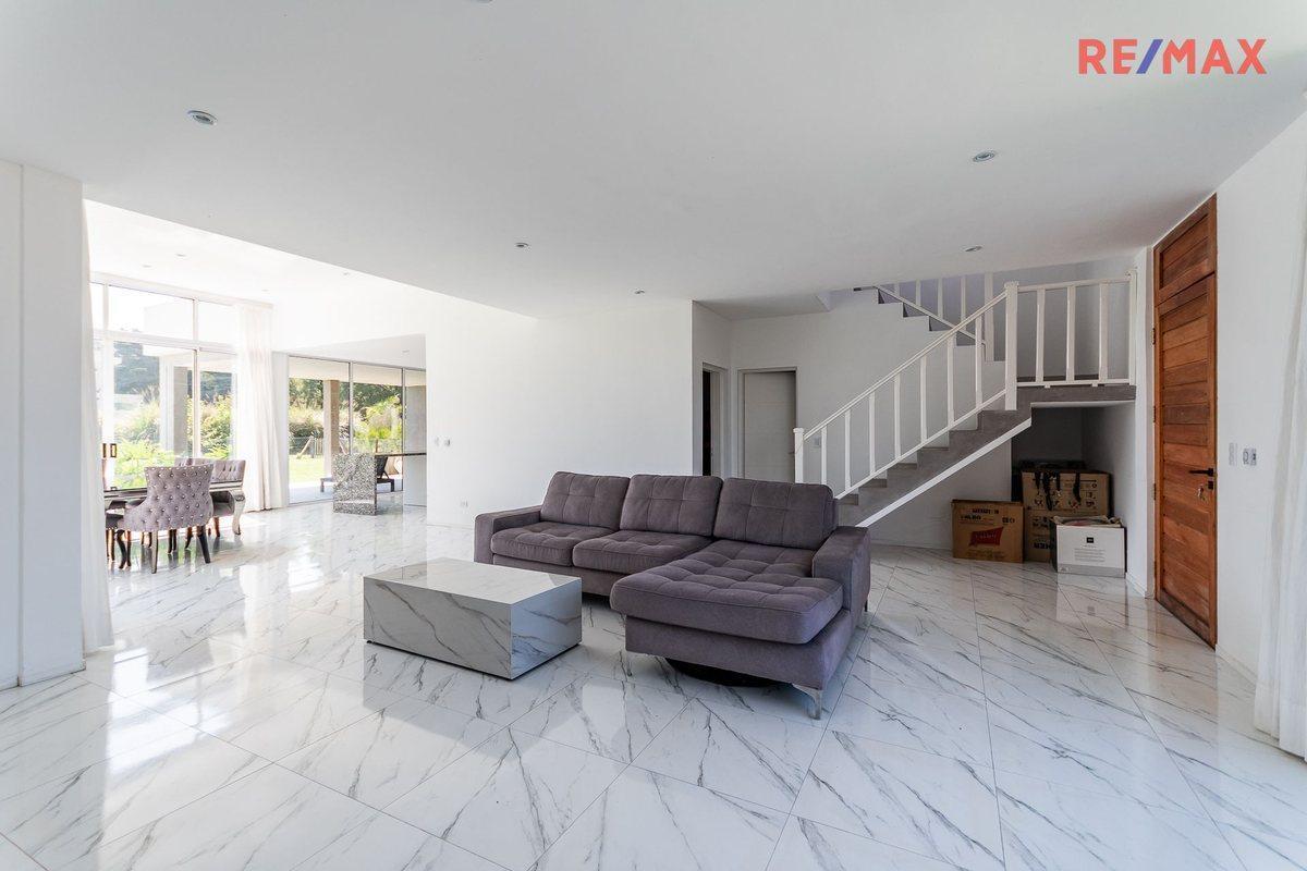 Foto de VENTA CASA TERRALAGOS 5 AMB CON PILETA Y PARRILLA, imagen 5