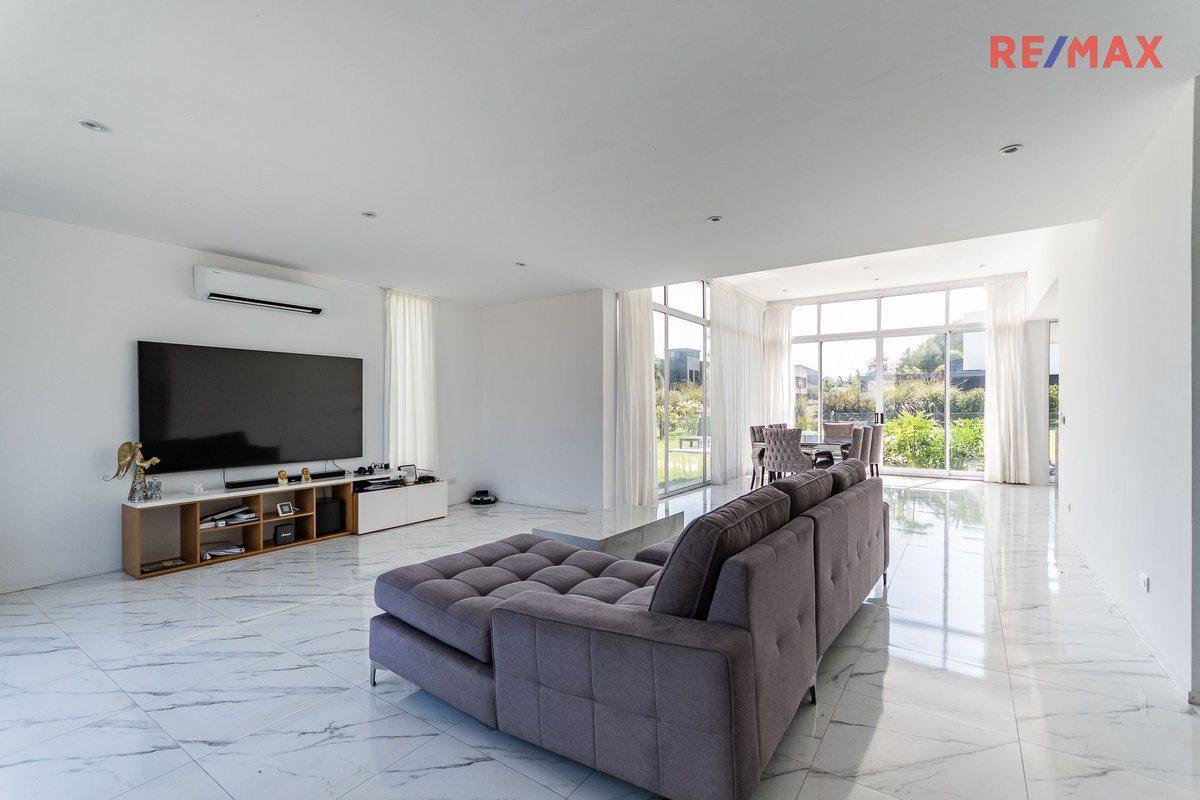 VENTA CASA TERRALAGOS  5 AMB CON PILETA Y PARRILLA
