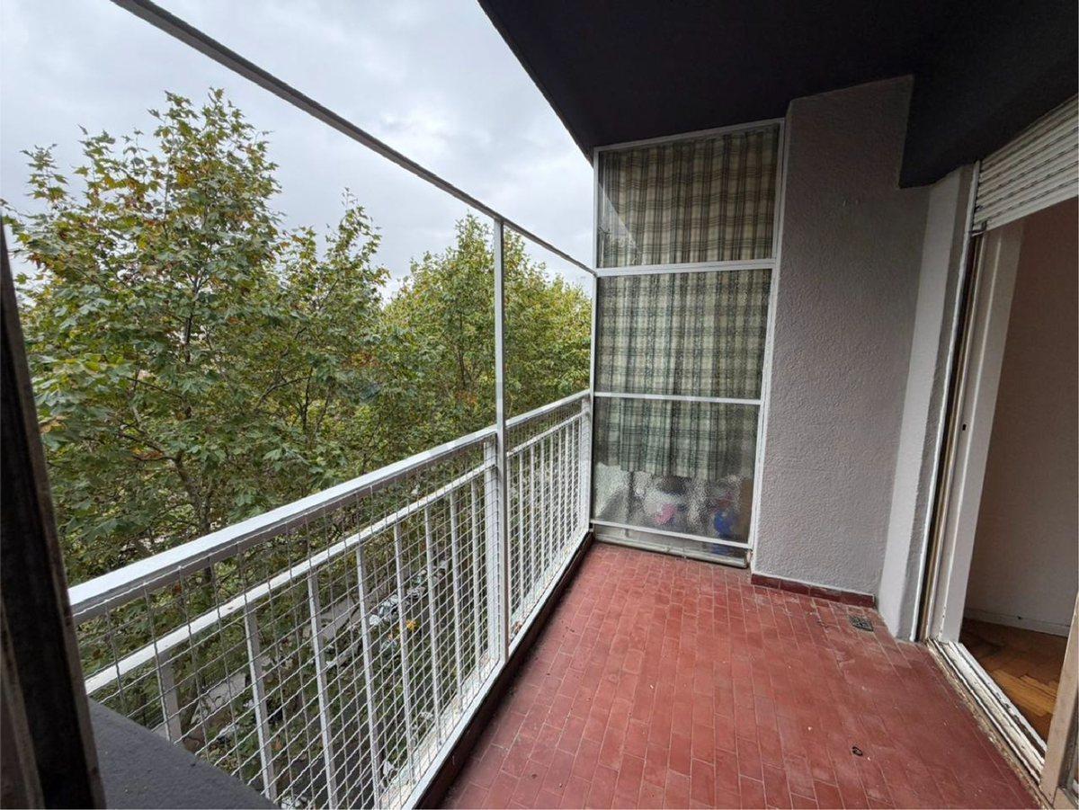 Foto de Venta 3 amb con cochera y balcón frente a la plaza, imagen 3