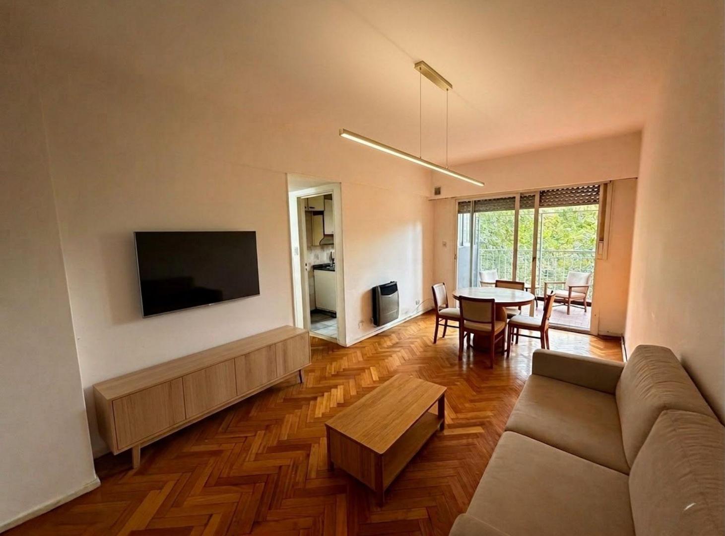 Foto de Venta 3 amb con cochera y balcón frente a la plaza, imagen 2