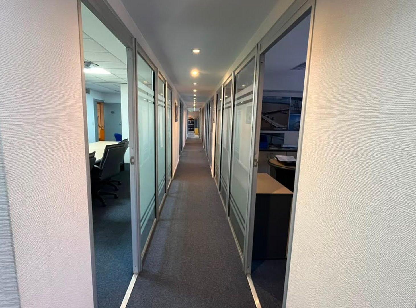 Foto de OFICINA COMERCIAL EN VENTA DE 474 M2 MONSERRAT, imagen 4