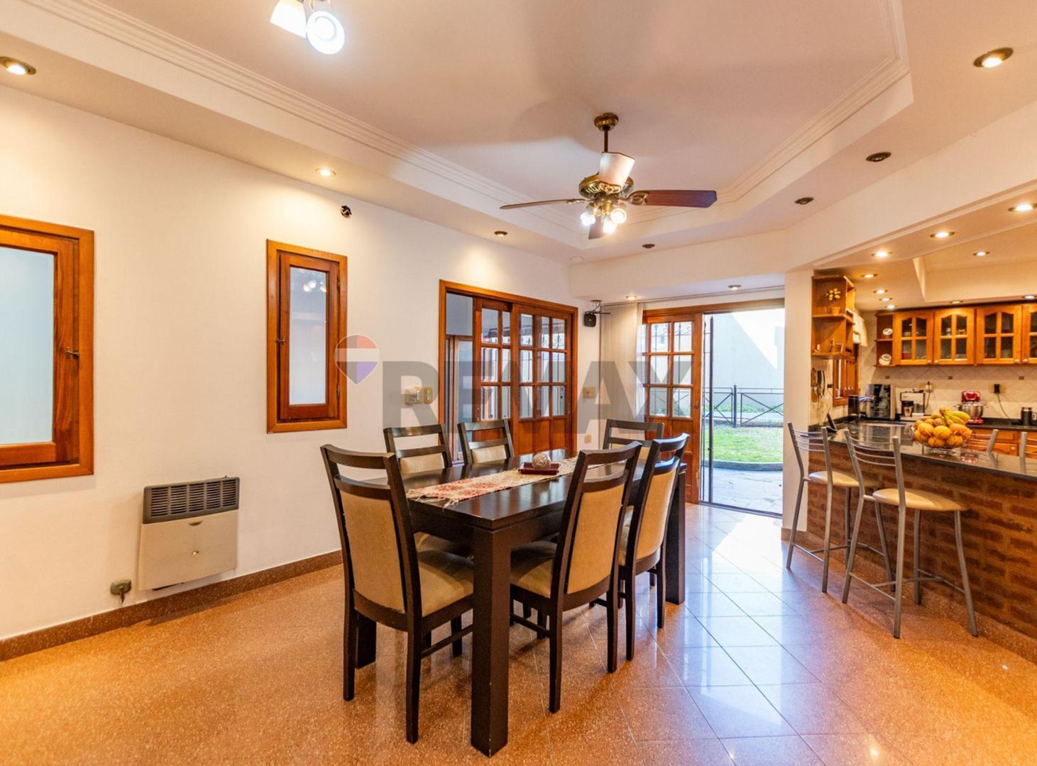 Foto de VENTA CASA JARDIN PISCINA COCHERAS, imagen 5