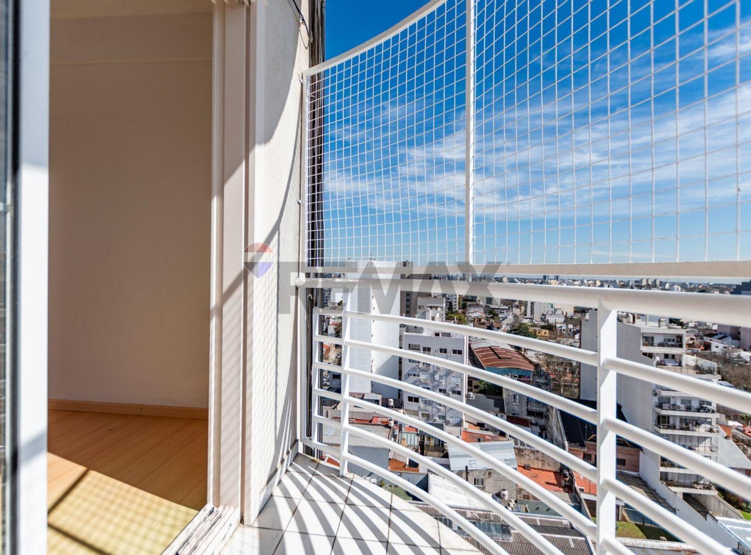 Foto de VENTA 2 AMB VISTA PANORAMICA EN MONTE CASTRO, imagen 4