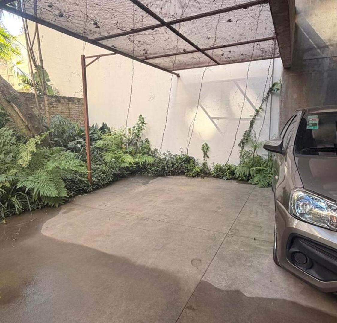 Foto de Venta Cochera en zona de Acassuso, imagen 3