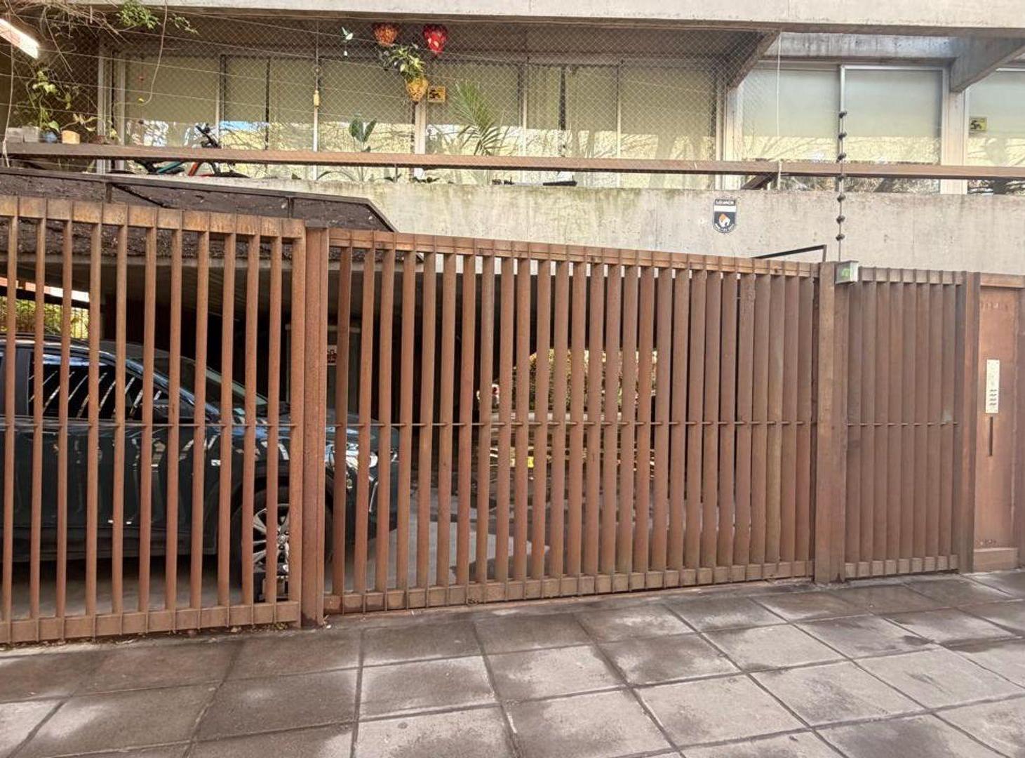 Foto de Venta Cochera en zona de Acassuso, imagen 5