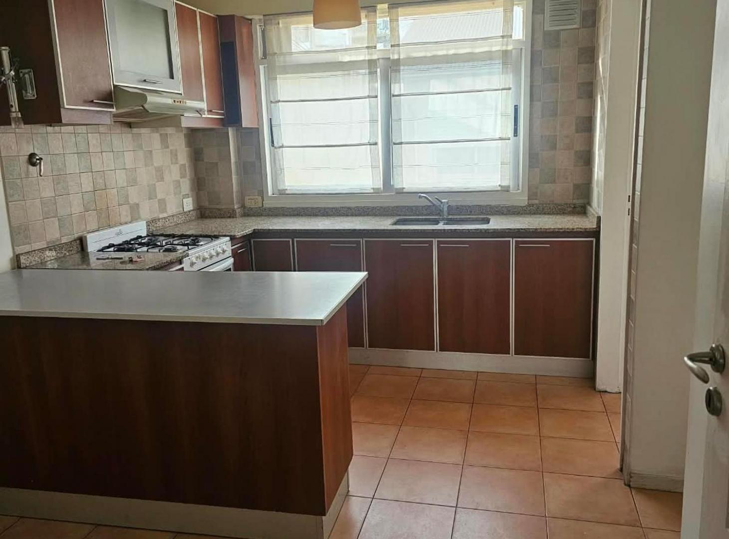 Foto de VENTA DUPLEX 4 AMB BALC LUM FTEBAUL COCH-CABALLITO, imagen 4