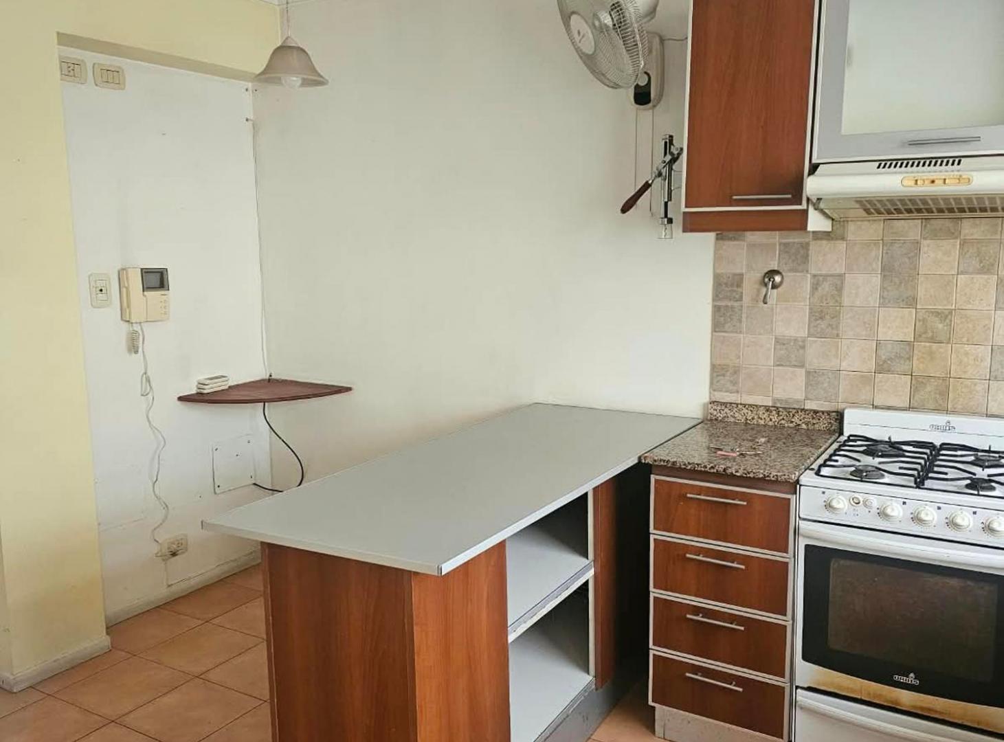 Foto de VENTA DUPLEX 4 AMB BALC LUM FTEBAUL COCH-CABALLITO, imagen 3