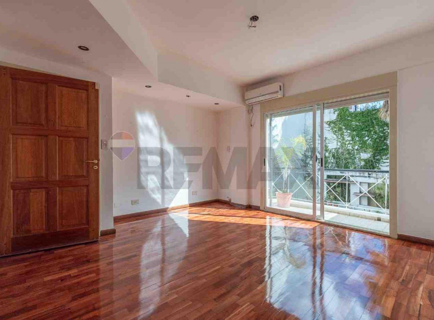 Foto de VENTA DPTO TRIPLEX 4 AMB CON COCHERA EN CABALLITO, imagen 3