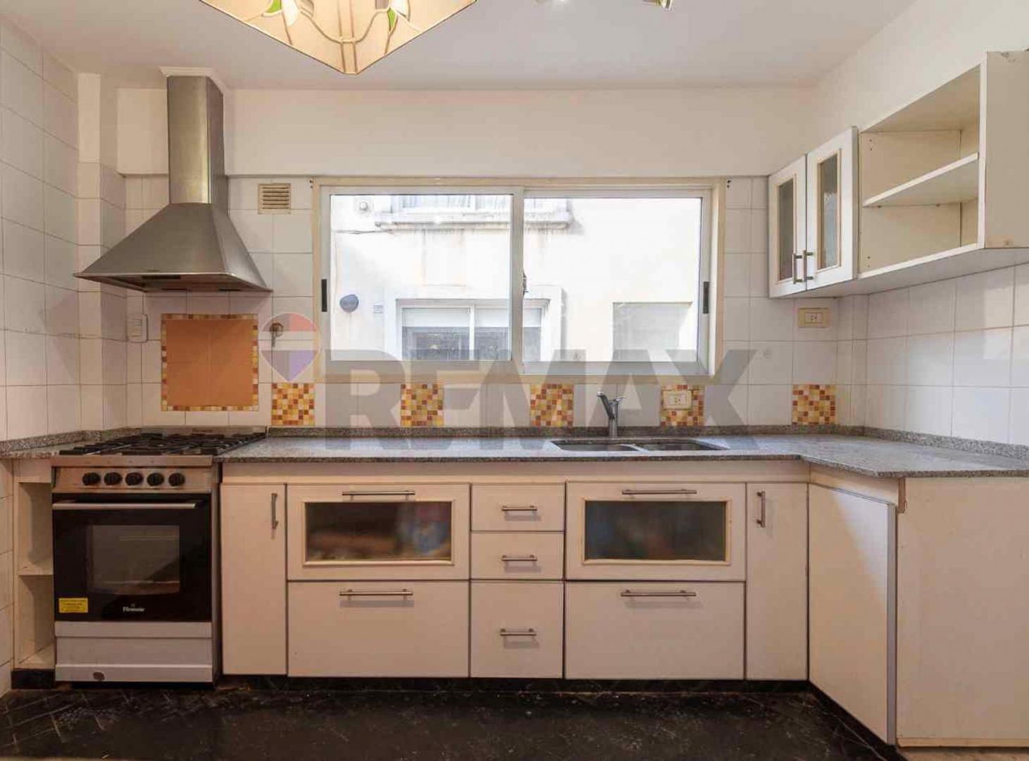 Foto de VENTA DPTO TRIPLEX 4 AMB CON COCHERA EN CABALLITO, imagen 4