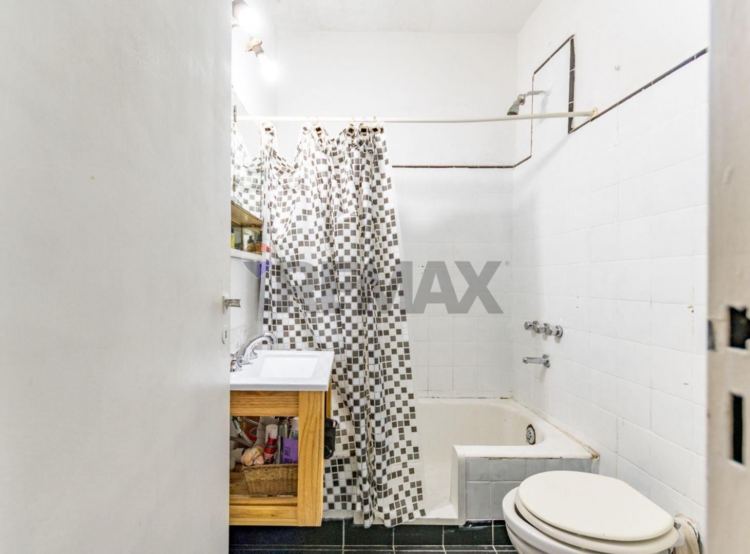 Foto de VENTA DEPARTAMENTO 2 AMB CON PATIO EN BALVANERA, imagen 1