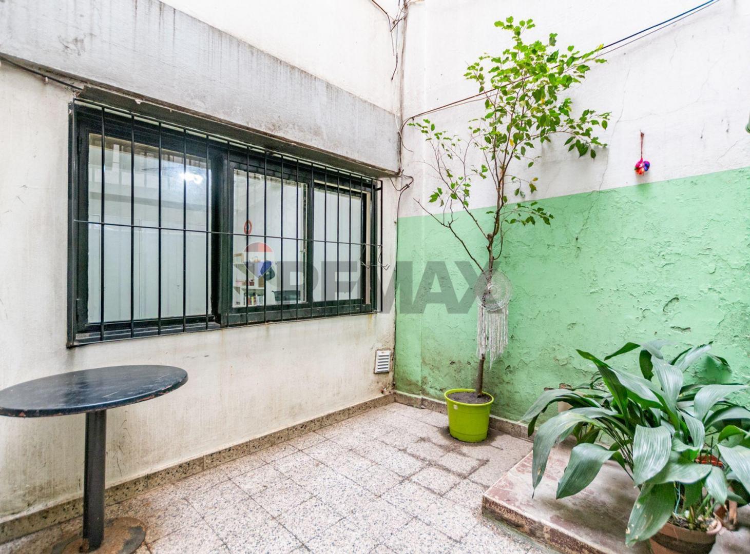 Foto de VENTA DEPARTAMENTO 2 AMB CON PATIO EN BALVANERA, imagen 4