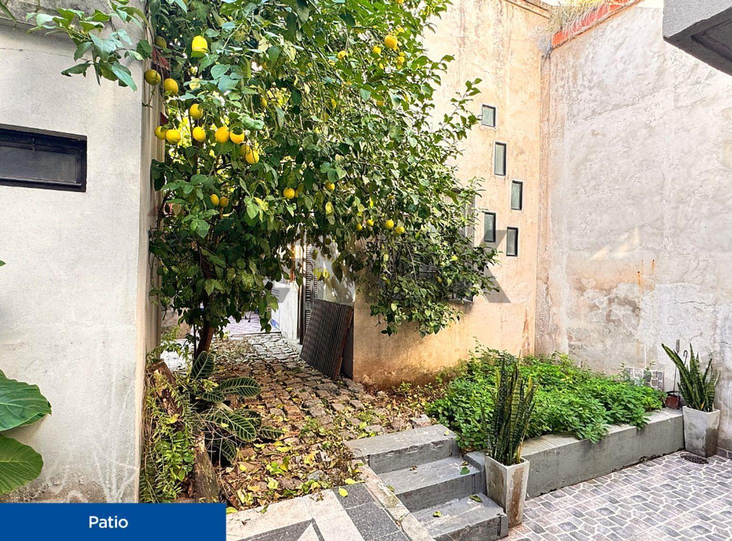 Foto de Casa Venta 4 Dorm, c/coch, jardín, terraza Flores, imagen 1
