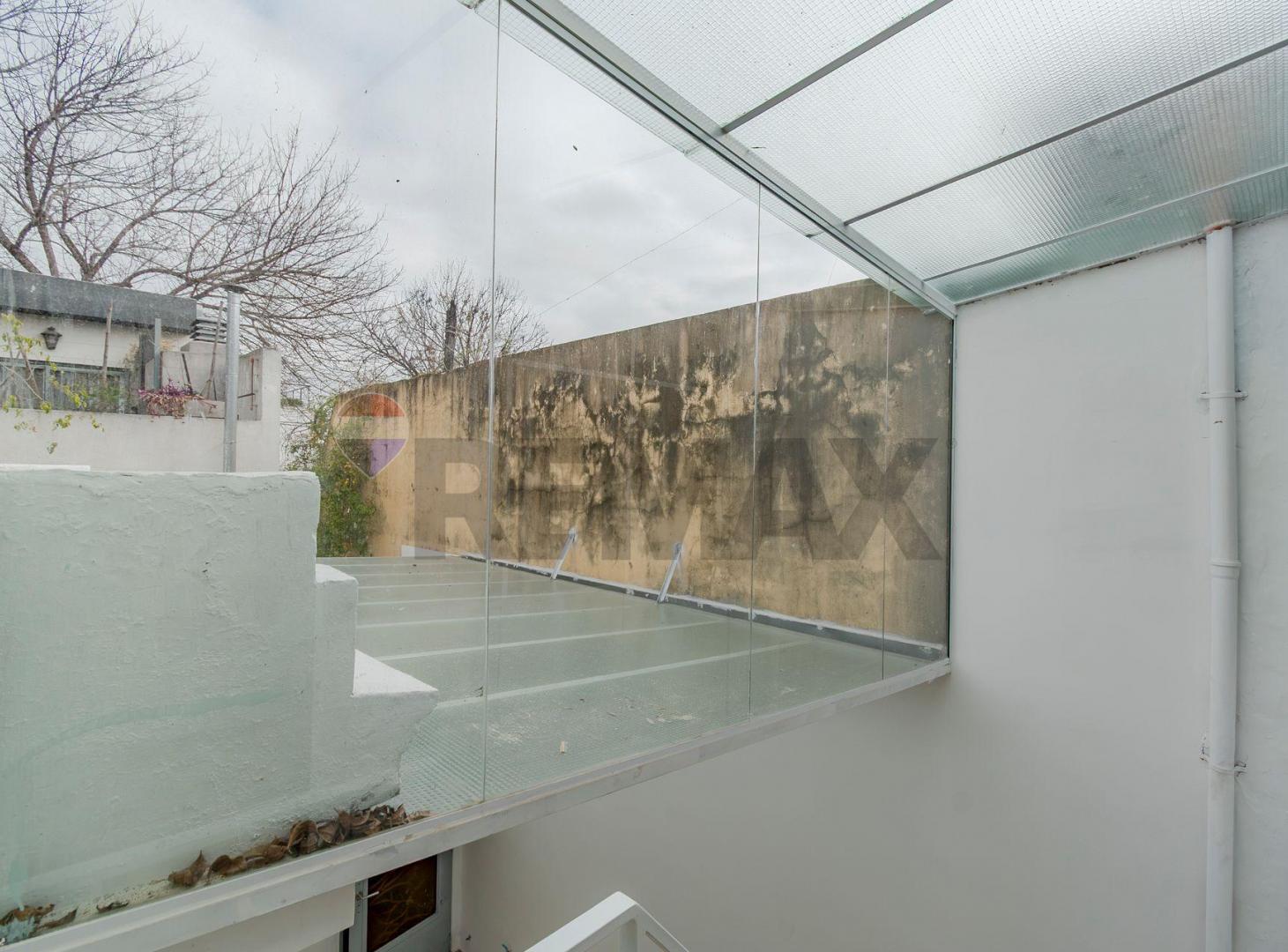 Foto de PH EN VENTA 4 AMB CON TERRAZA REFACCIONADO TOTAL!, imagen 4